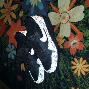 reflective airmax